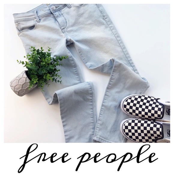 Free People Denim - Free People Light Wash Skinny Jeans Size 27